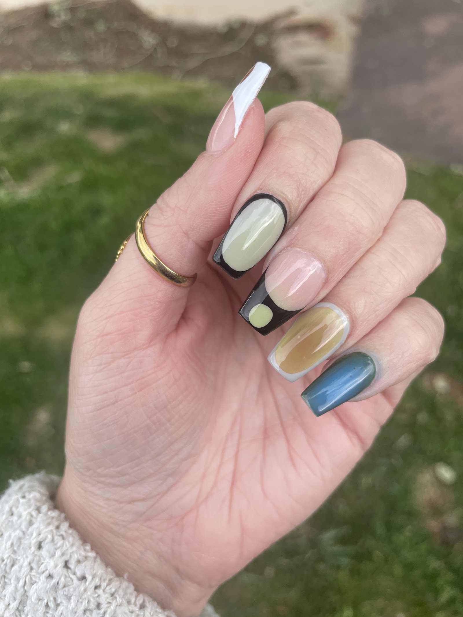 Eagle Nails nail photo 1